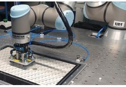 Schurter bekommt einen weiteren kollaborativen Roboter zur Produktion